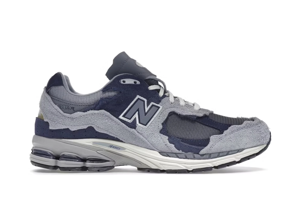 New-Balance-2002R-Protection-Pack-Light-Arctic-Grey-Purple.webp